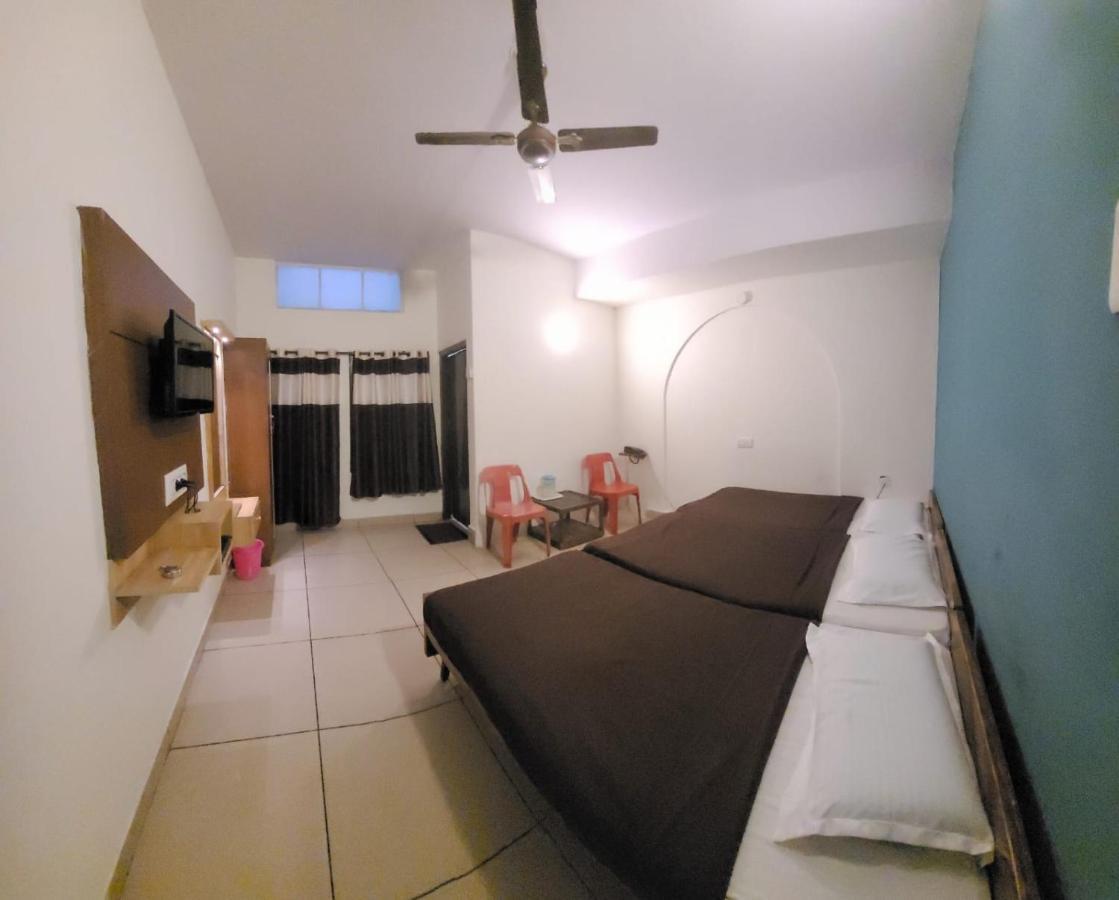 New Jaganmohana Comforts Mysore Ngoại thất bức ảnh